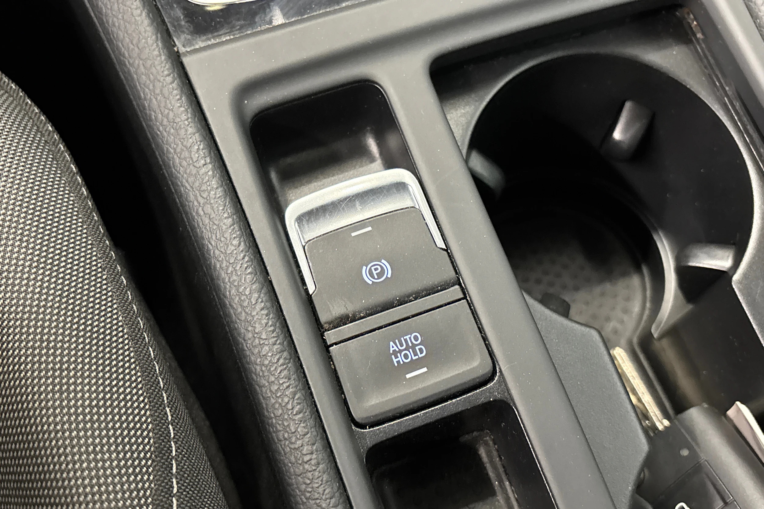 harmaa Volkswagen Golf 2020 kuva 24.