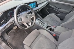harmaa Volkswagen Golf 2020 kuva 6.