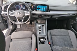 harmaa Volkswagen Golf 2020 kuva 7.