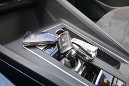 harmaa Volkswagen Golf 2020 kuva 11.