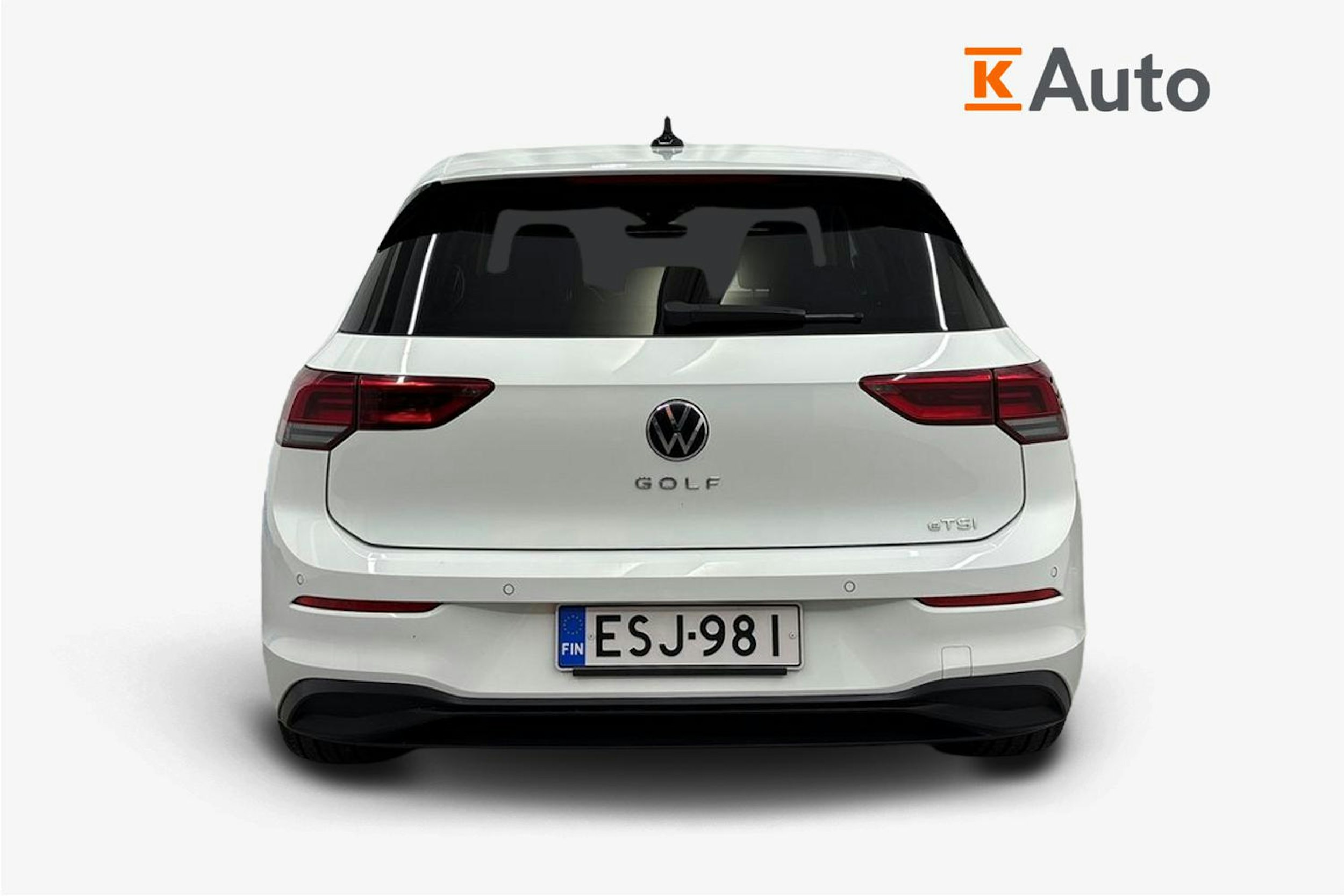 valkoinen Volkswagen Golf 2020 kuva 3.