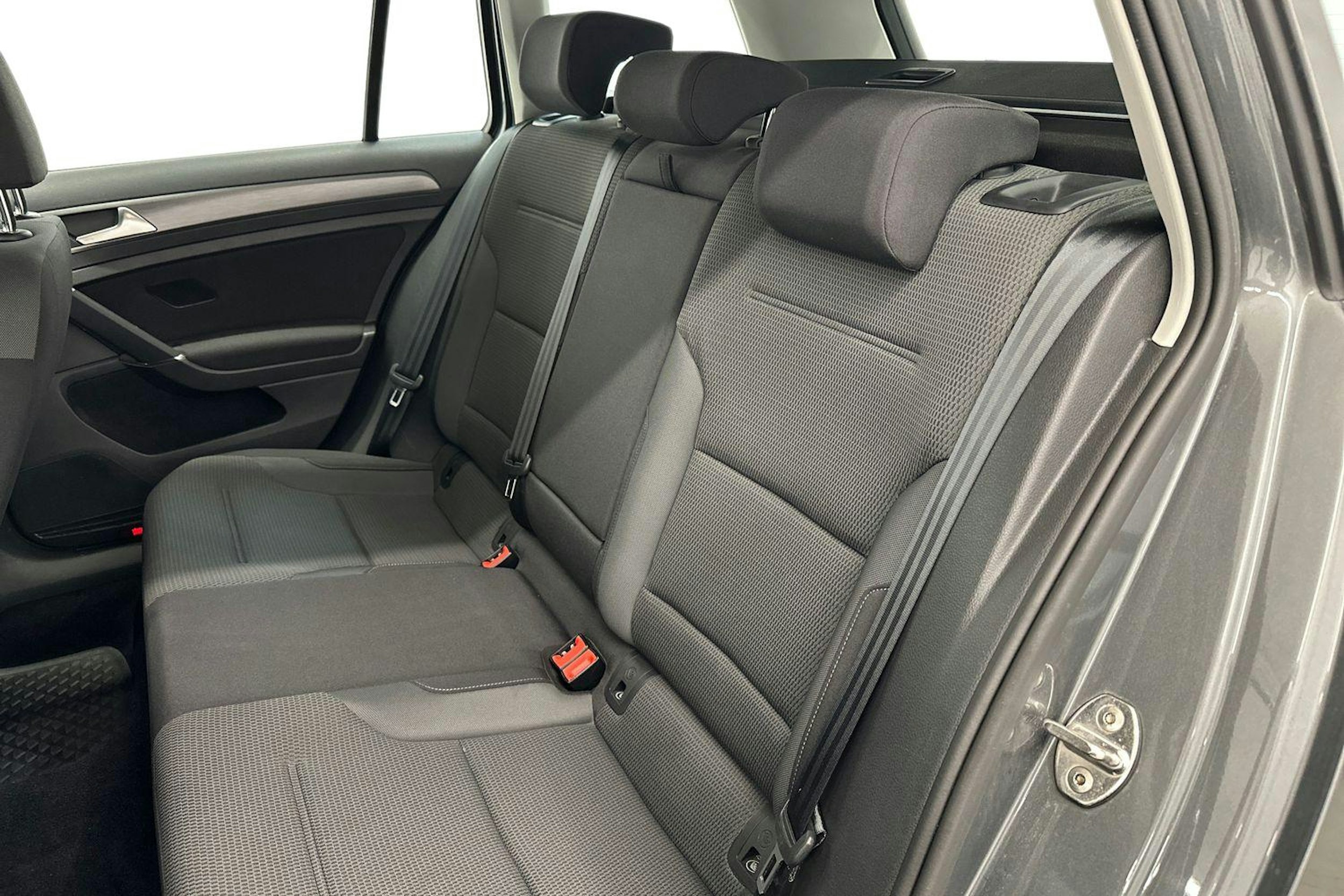 Harmaa Volkswagen GOLF 2020 kuva 10.