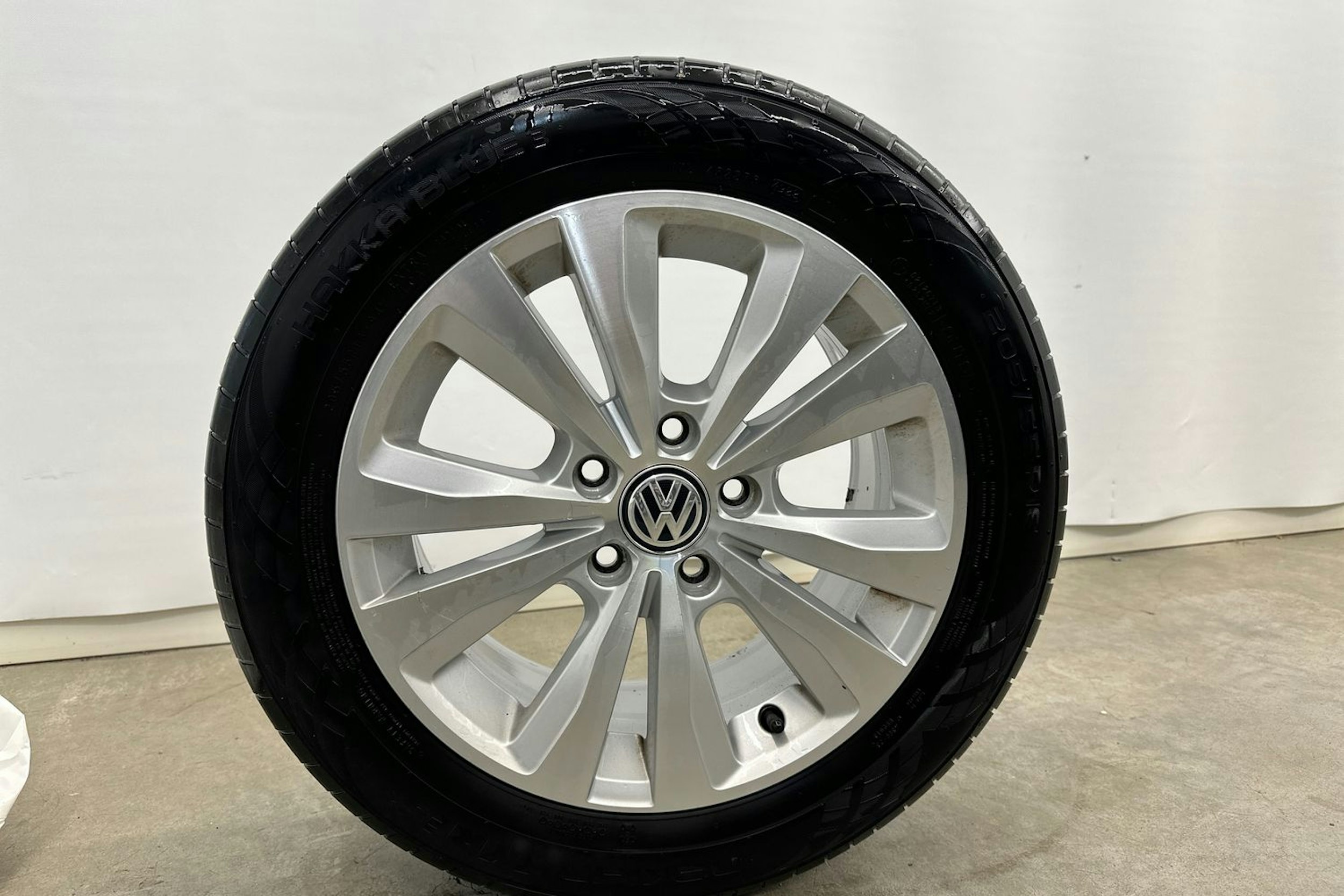 Harmaa Volkswagen GOLF 2020 kuva 13.