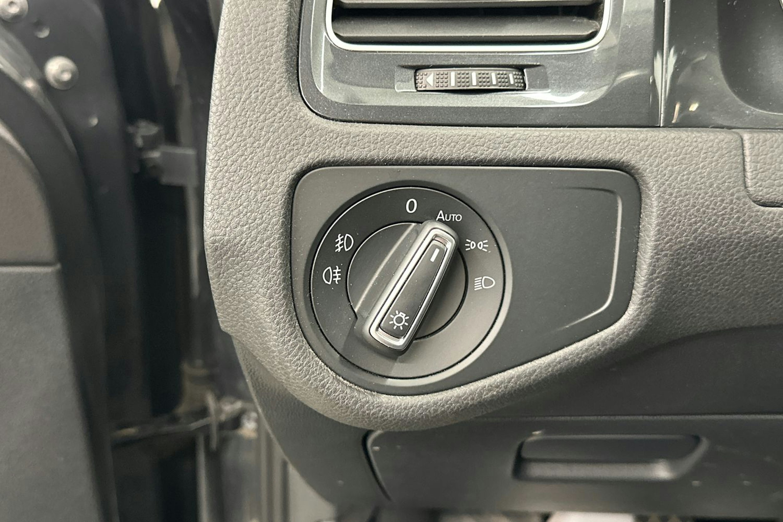 Harmaa Volkswagen GOLF 2020 kuva 15.