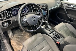 harmaa Volkswagen Golf 2020 kuva 3.