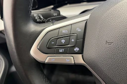 valkoinen Volkswagen Golf 2020 kuva 14.