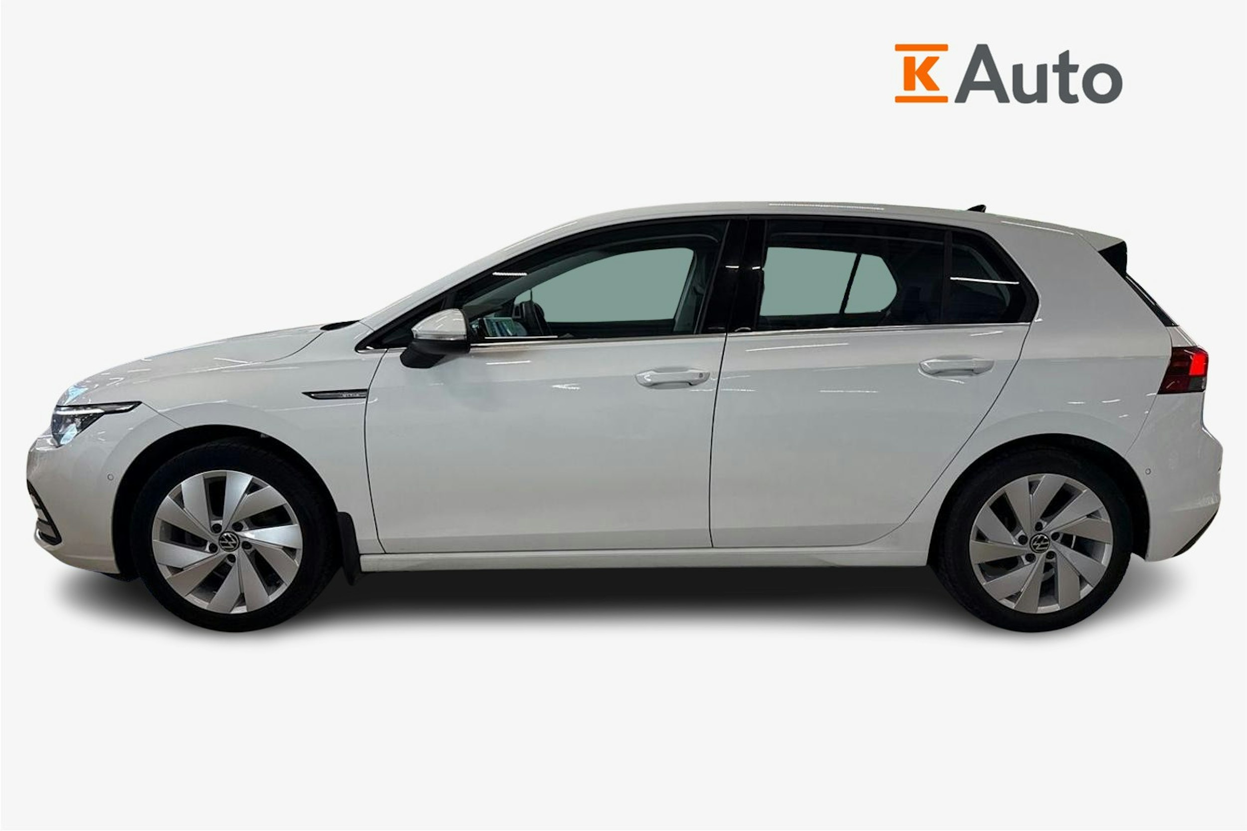 valkoinen Volkswagen Golf 2020 kuva 5.