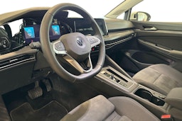 valkoinen Volkswagen Golf 2020 kuva 6.