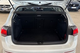valkoinen Volkswagen Golf 2020 kuva 11.