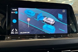 valkoinen Volkswagen Golf 2020 kuva 22.