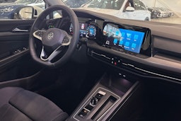 valkoinen Volkswagen Golf 2020 kuva 23.