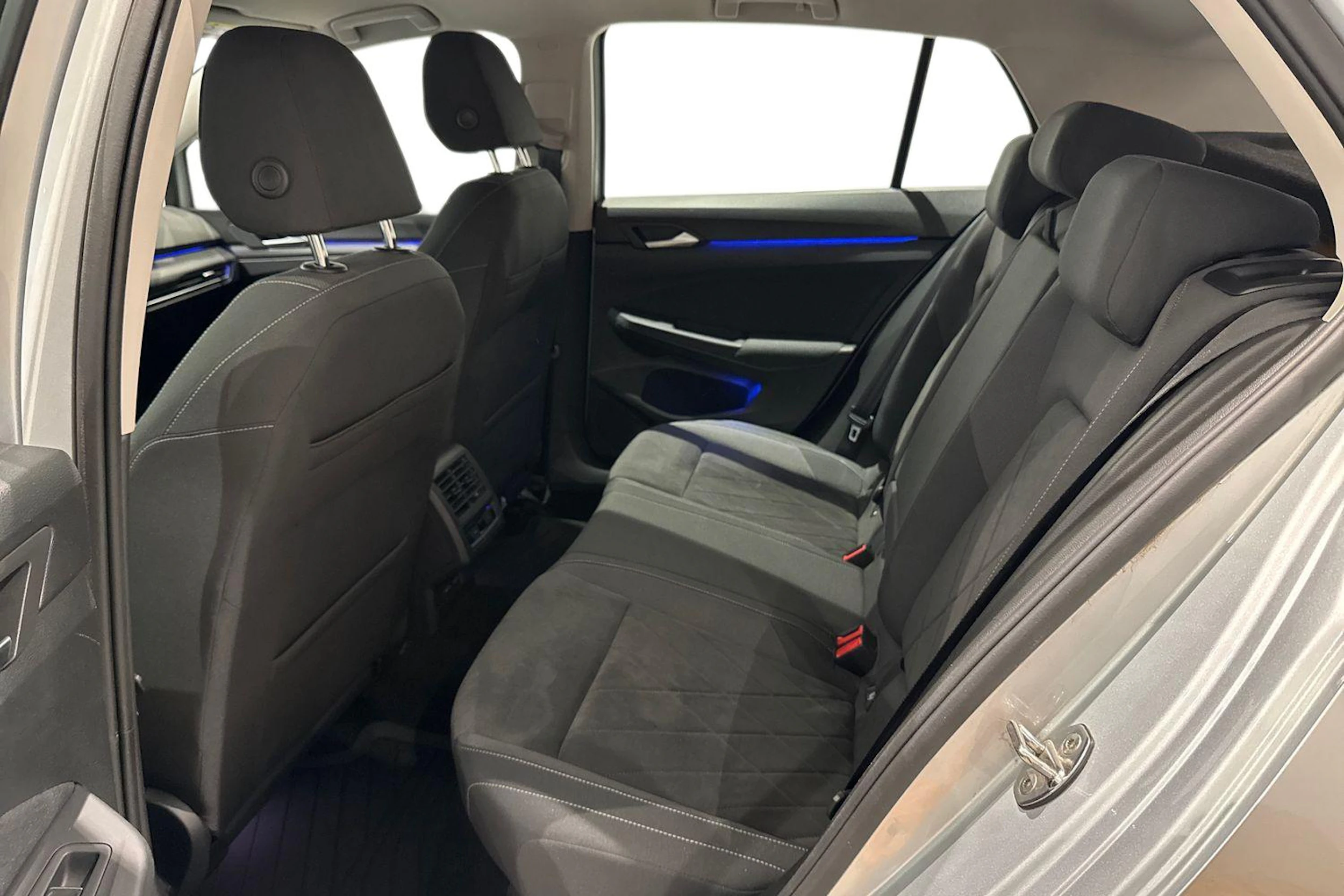 hopea Volkswagen Golf 2021 kuva 8.