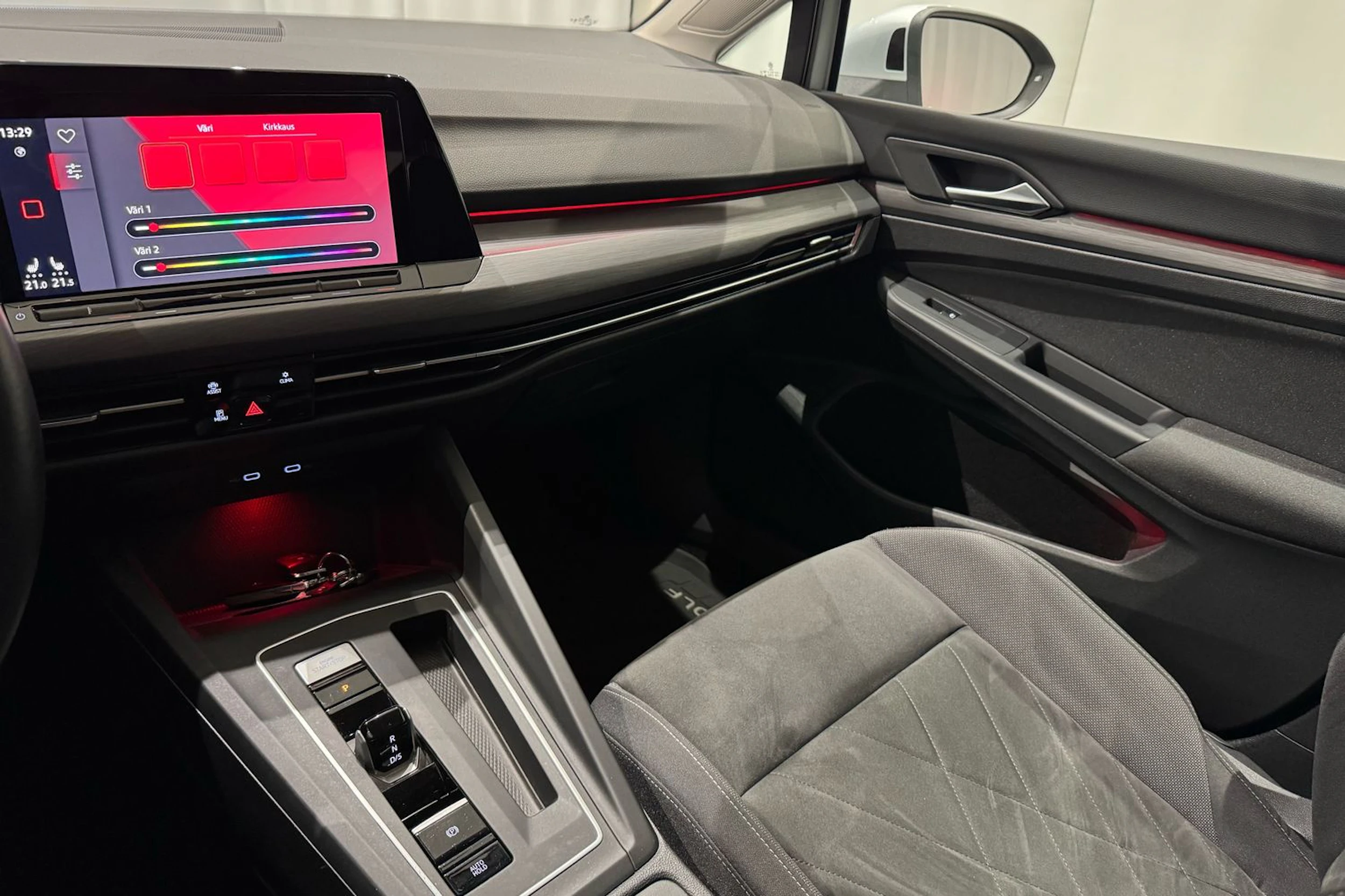 hopea Volkswagen Golf 2021 kuva 27.