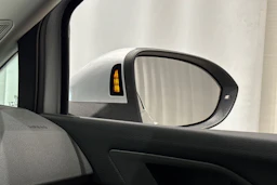 hopea Volkswagen Golf 2021 kuva 30.