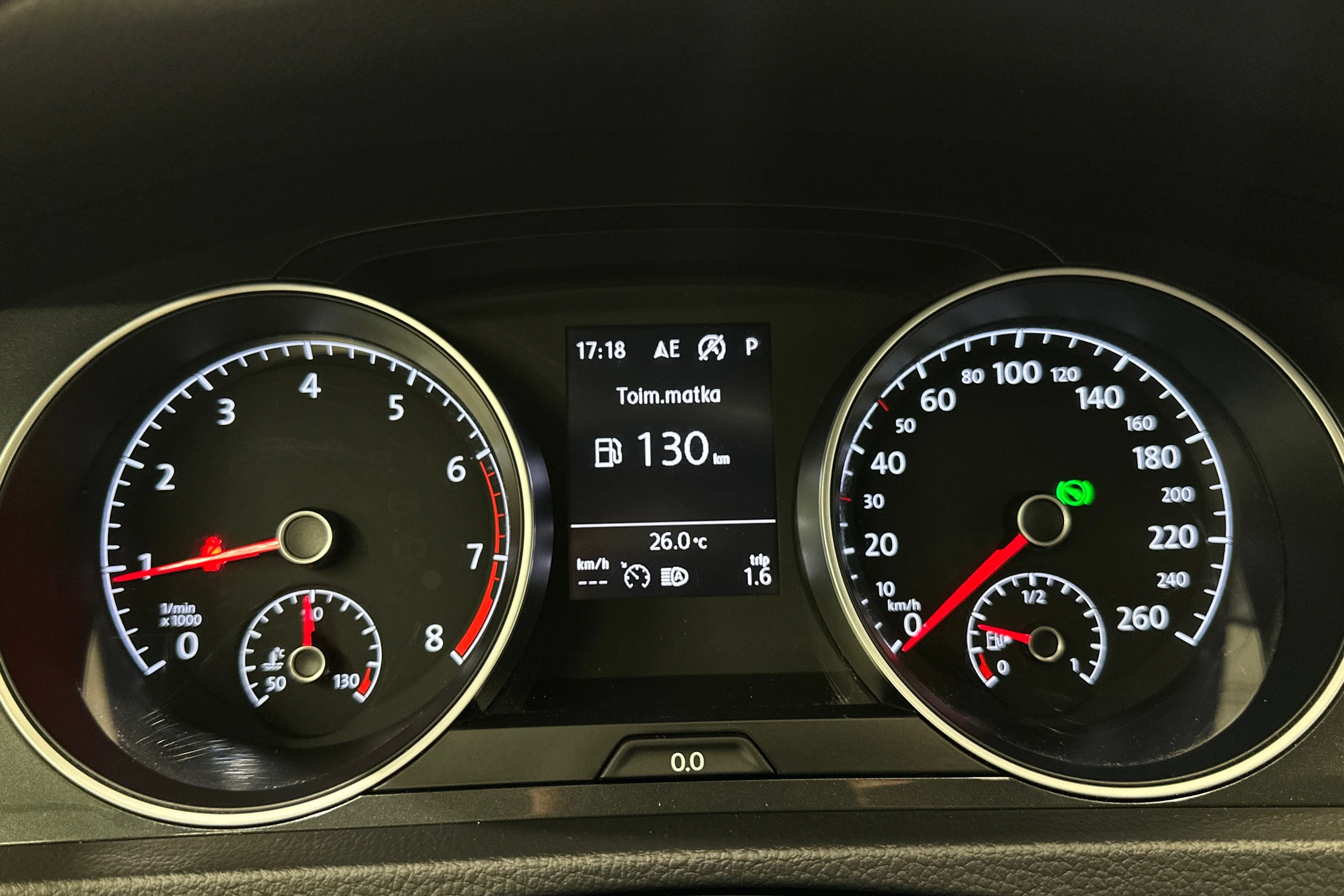 musta Volkswagen Golf 2020 kuva 20.