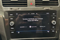musta Volkswagen Golf 2020 kuva 25.