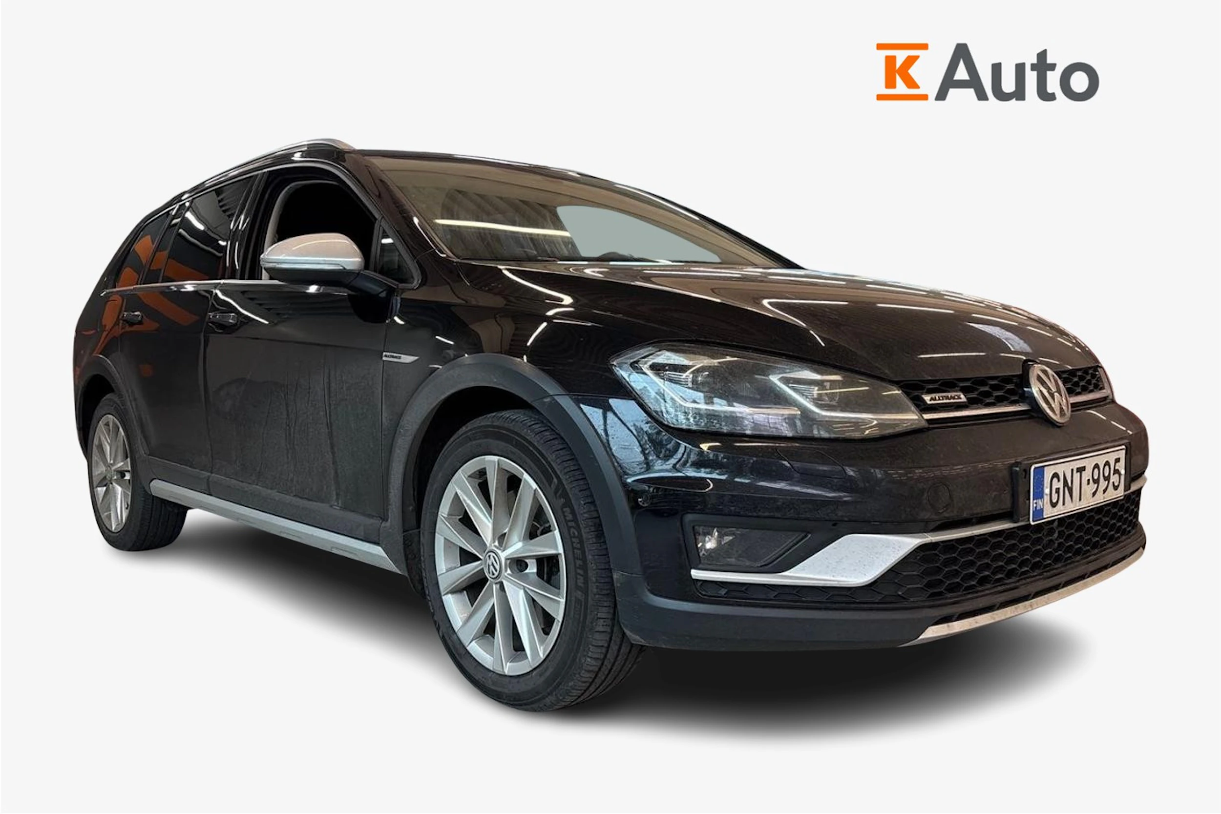 musta Volkswagen Golf 2020 kuva 1.