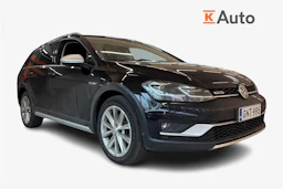 musta Volkswagen Golf 2020 kuva 1.