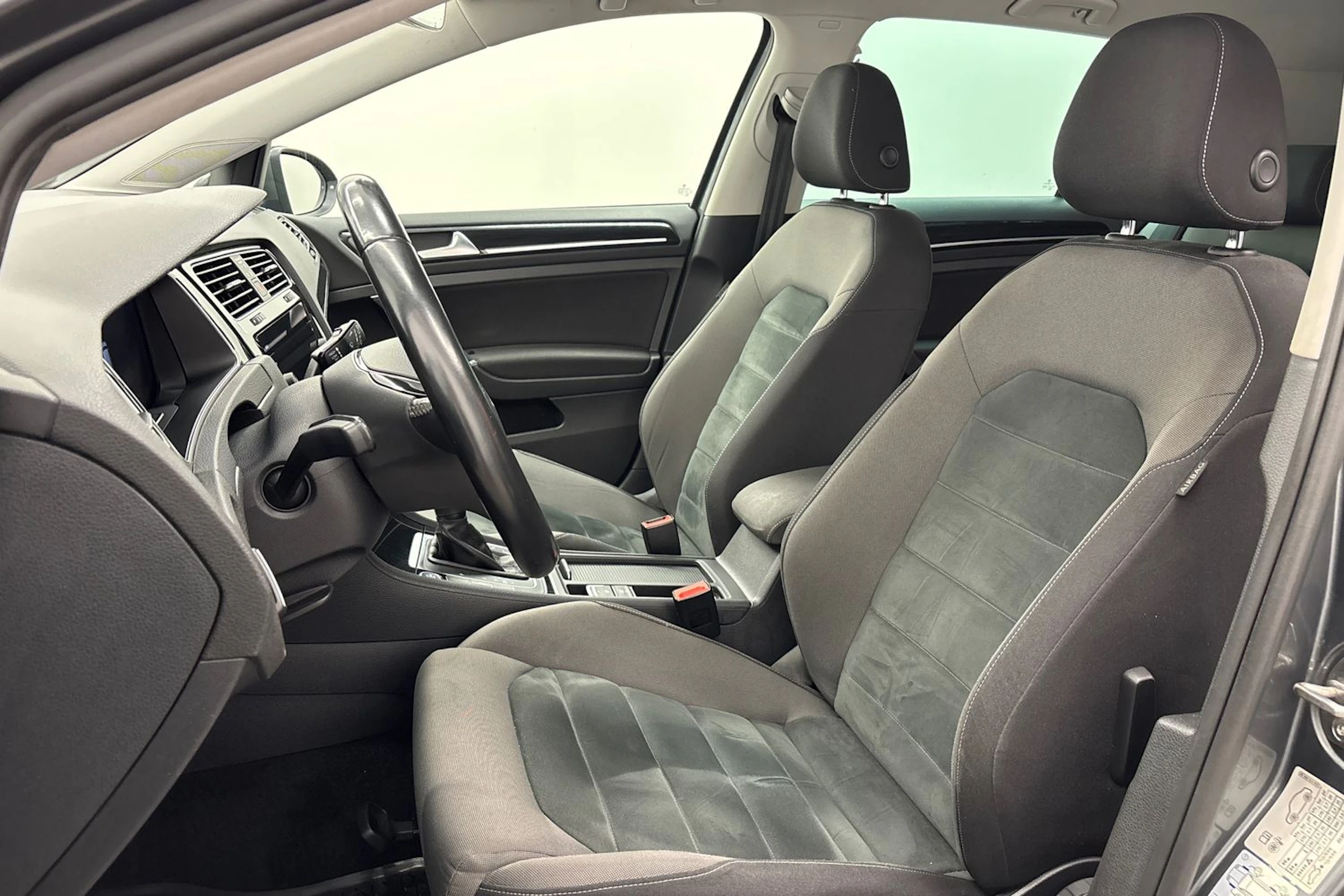 met. harmaa Volkswagen Golf 2020 kuva 11.