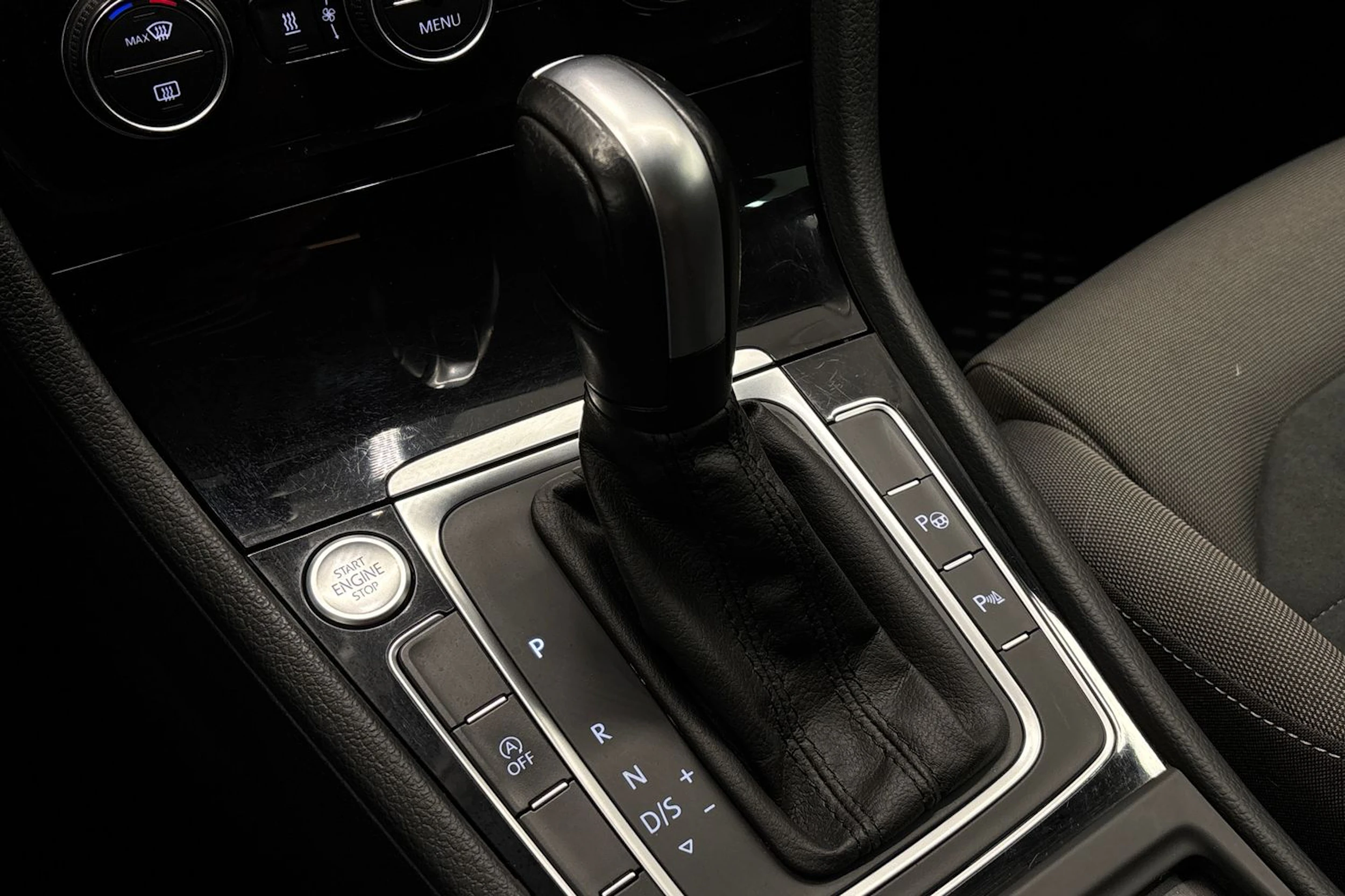met. harmaa Volkswagen Golf 2020 kuva 22.