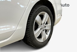 valkoinen Volkswagen Golf 2020 kuva 11.