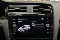 valkoinen Volkswagen Golf 2020 kuva 18.