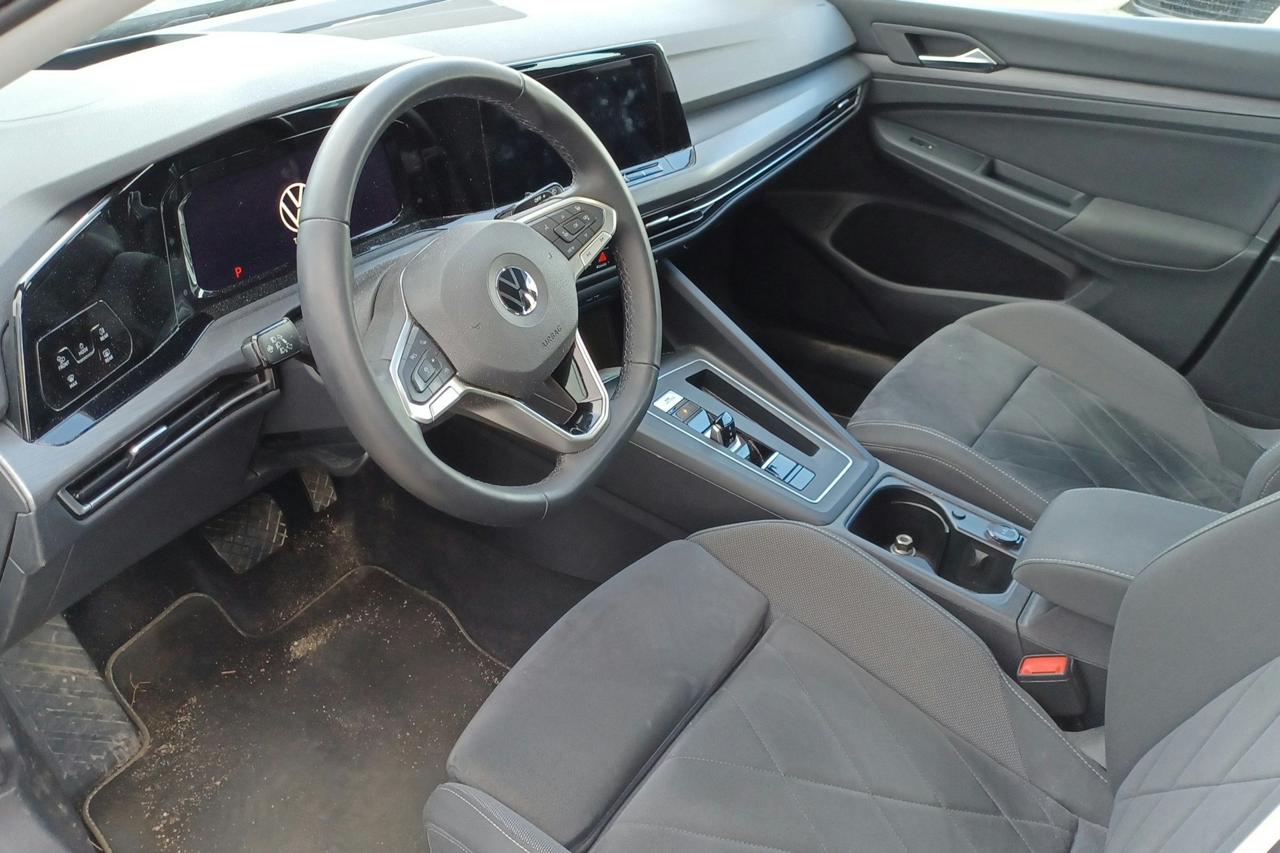 harmaa Volkswagen Golf 2020 kuva 3.