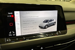 musta Volkswagen Golf 2021 kuva 25.