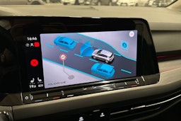 musta Volkswagen Golf 2021 kuva 26.