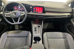 Sininen Volkswagen GOLF 2021 kuva 9.