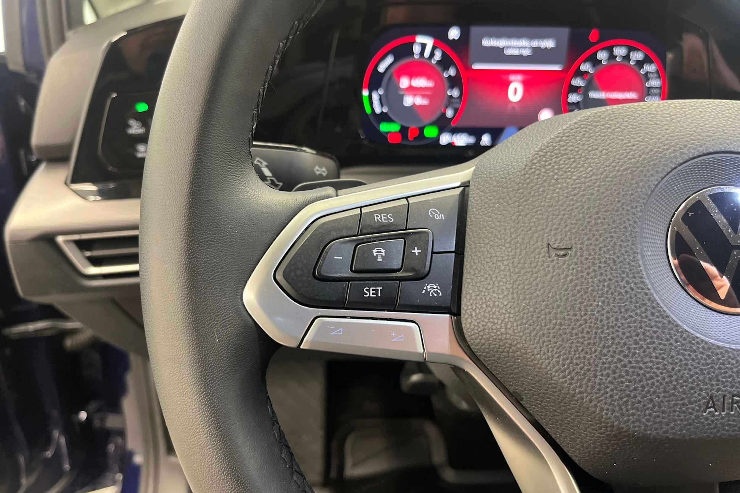 Sininen Volkswagen GOLF 2021 kuva 19.
