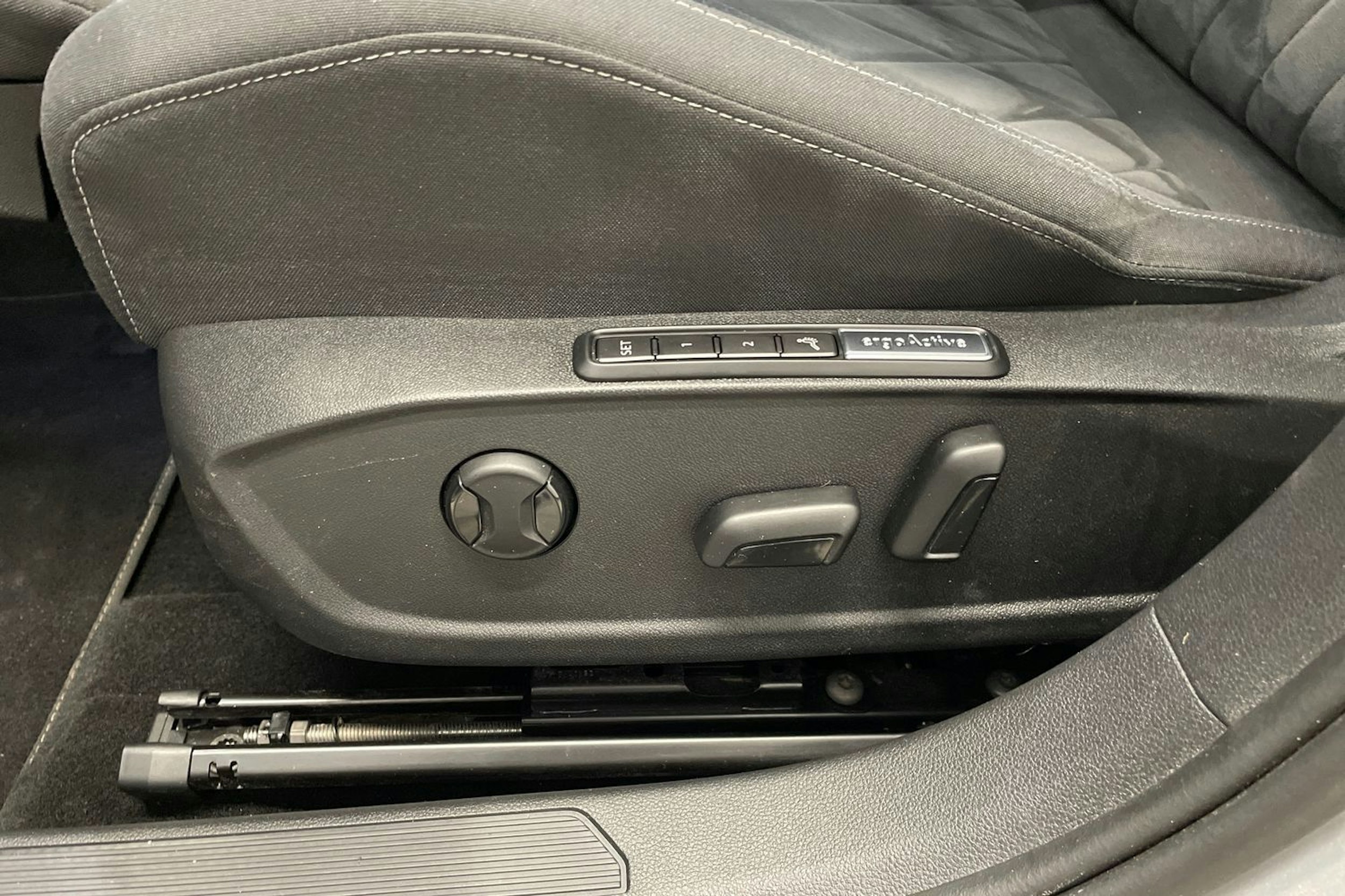 Hopea Volkswagen GOLF 2020 kuva 20.