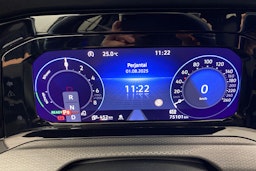 valkoinen Volkswagen Golf 2020 kuva 16.