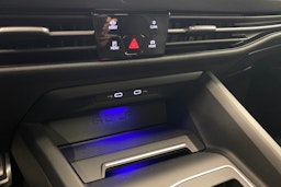 valkoinen Volkswagen Golf 2020 kuva 23.