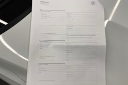 valkoinen Volkswagen Golf 2020 kuva 36.