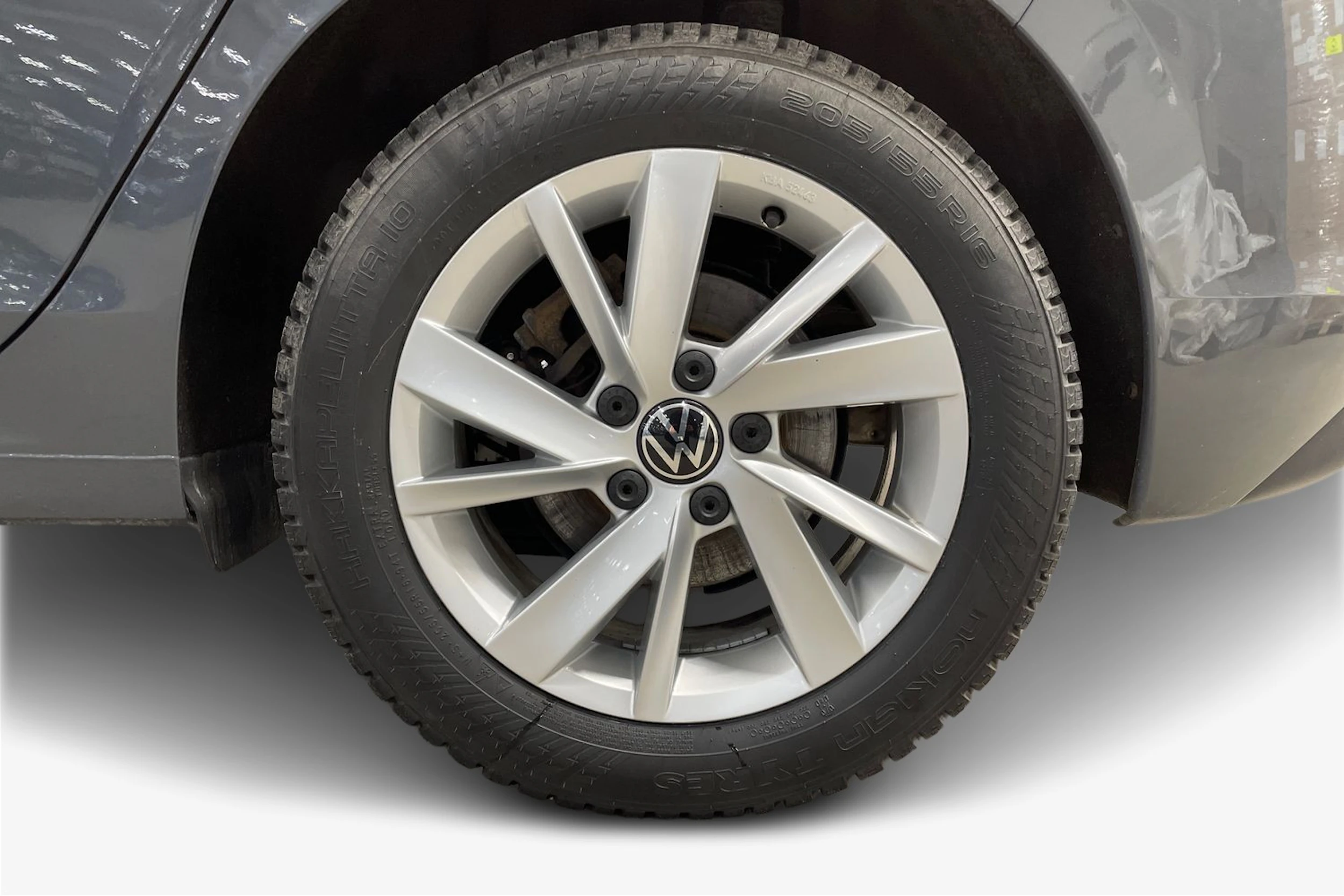 harmaa Volkswagen Golf 2020 kuva 9.