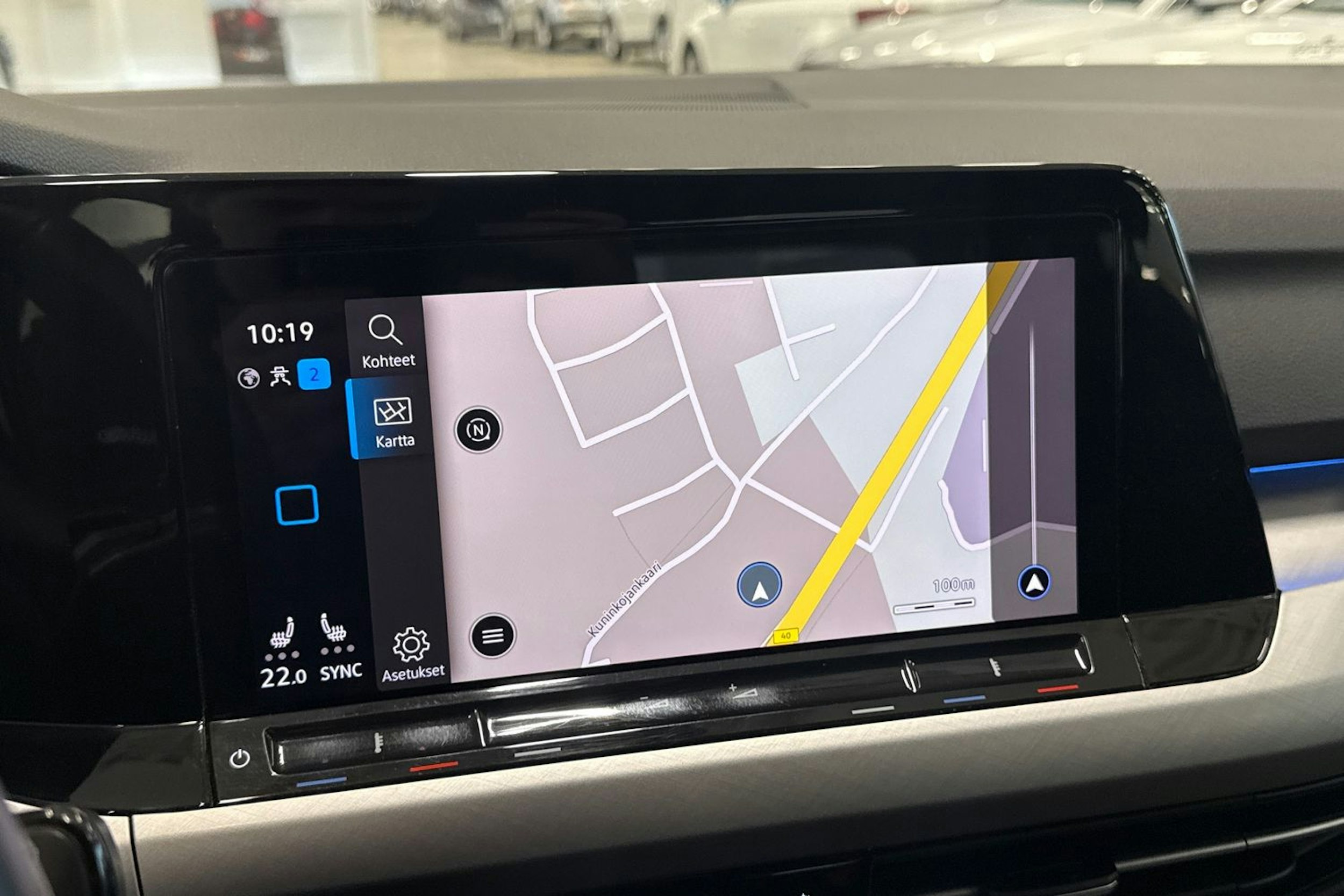 valkoinen Volkswagen Golf 2020 kuva 19.