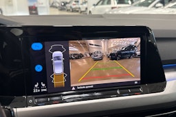 valkoinen Volkswagen Golf 2020 kuva 20.