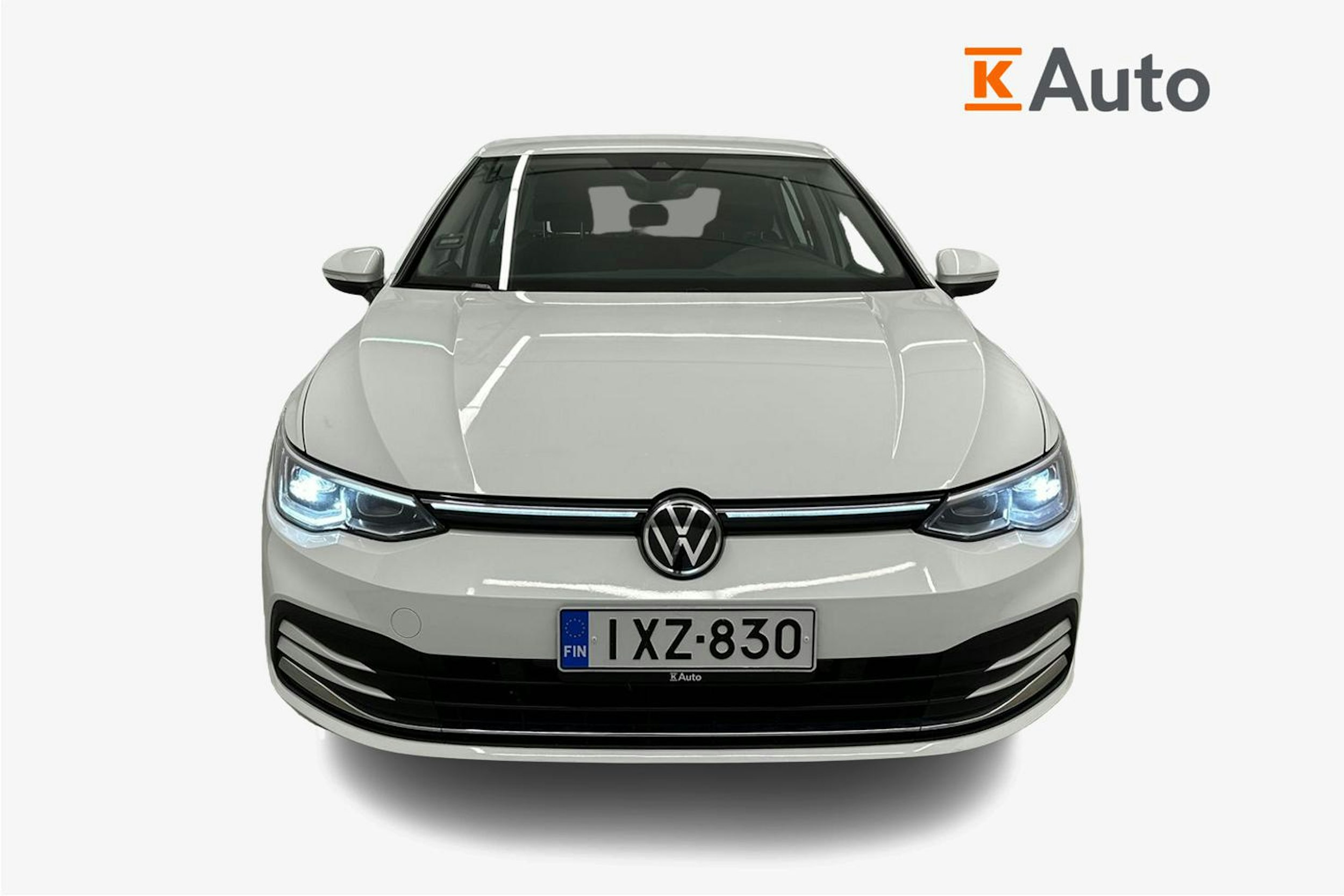 Valkoinen Volkswagen GOLF 2020 kuva 4.