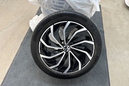 Valkoinen Volkswagen GOLF 2020 kuva 10.