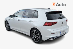 valkoinen Volkswagen Golf 2021 kuva 3.