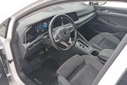 valkoinen Volkswagen Golf 2021 kuva 8.