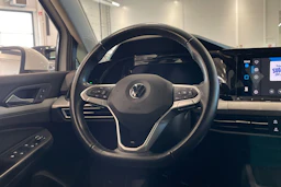 valkoinen Volkswagen Golf 2021 kuva 16.