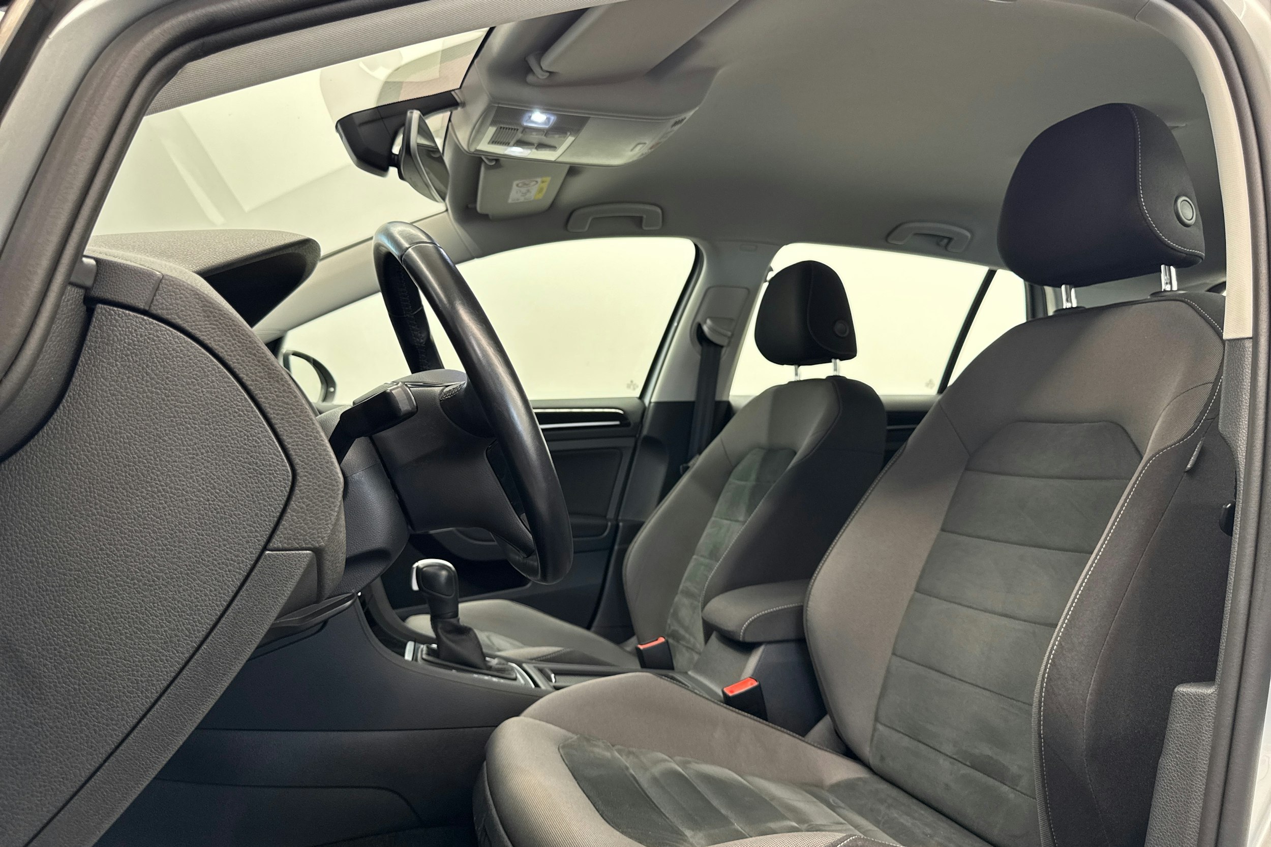 hopea Volkswagen Golf 2020 kuva 12.