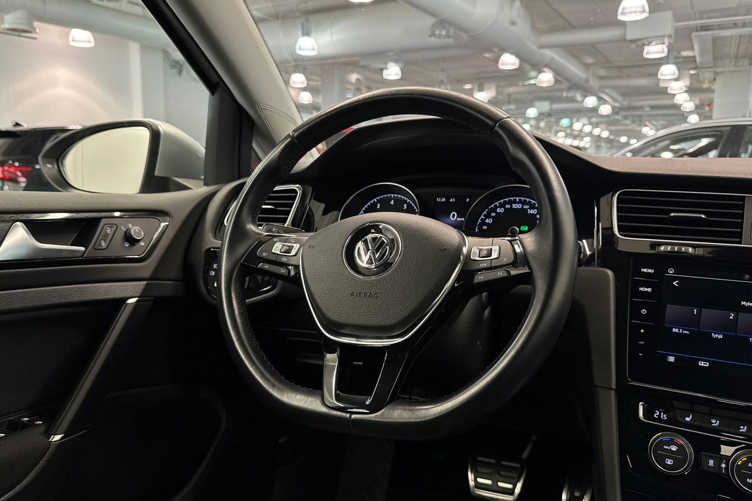 hopea Volkswagen Golf 2020 kuva 14.