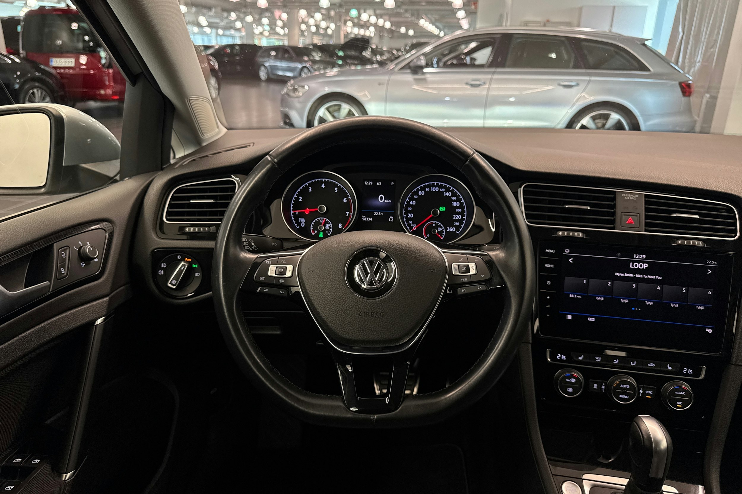 hopea Volkswagen Golf 2020 kuva 15.