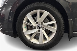 harmaa Volkswagen Golf 2020 kuva 11.