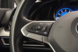 harmaa Volkswagen Golf 2020 kuva 18.