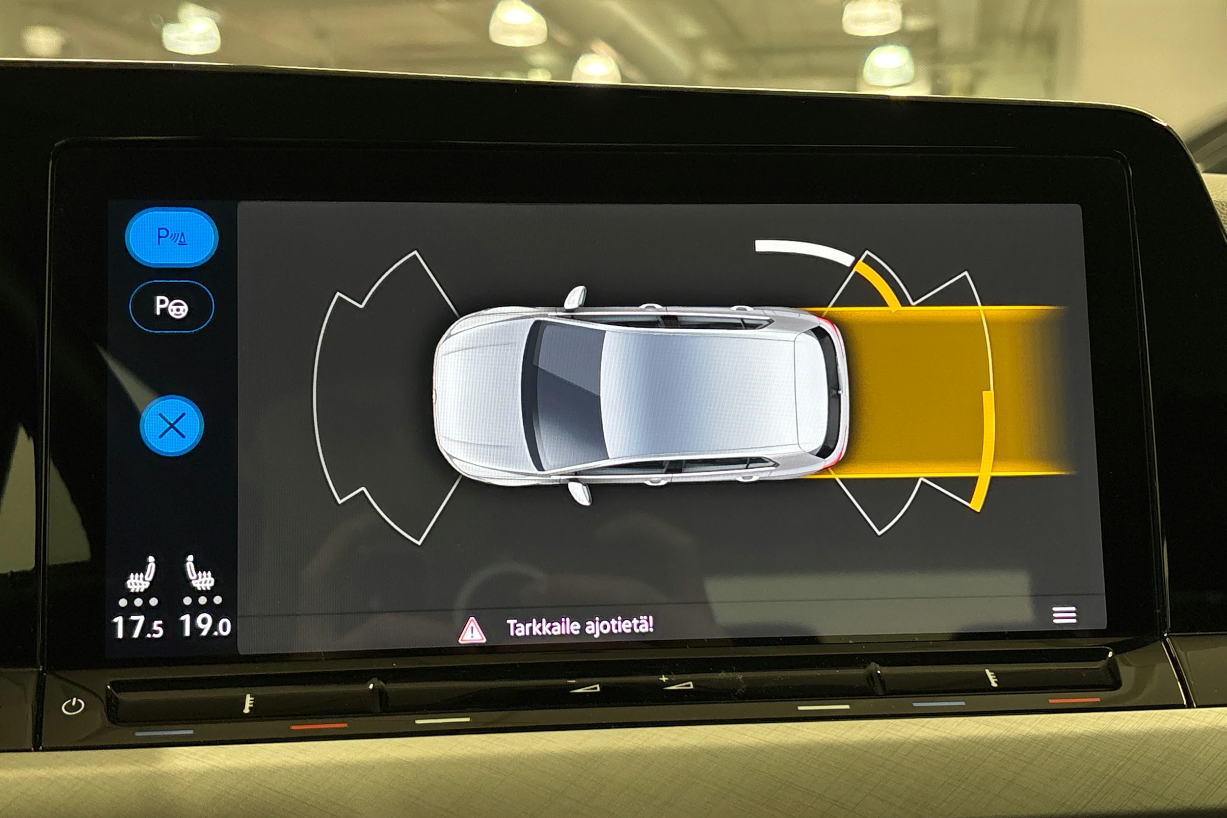 harmaa Volkswagen Golf 2020 kuva 26.