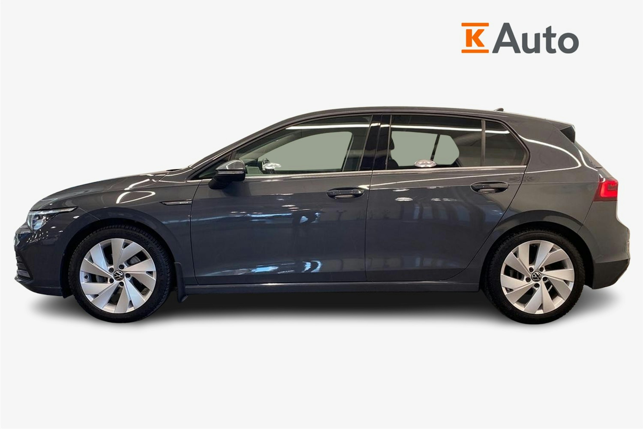 harmaa Volkswagen Golf 2020 kuva 6.
